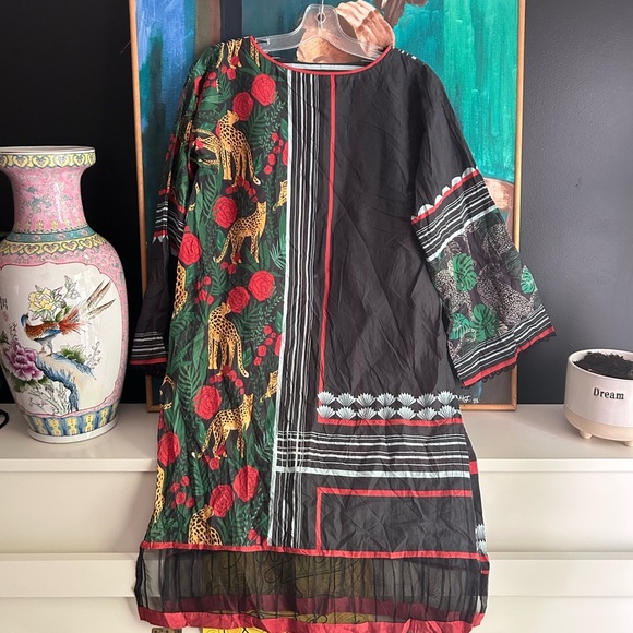 Multicolor Long Sleeve Dress - Picture 9 of 15